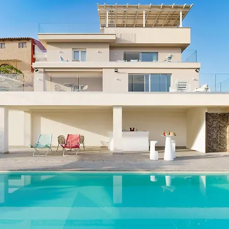 Grand Tour Villa *